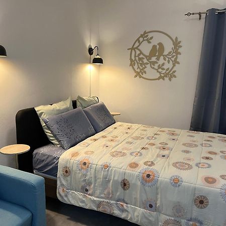 Newly Renovated Studio Apartment With Rooftop Pool, Few Steps To The Beach Flic-en-Flacq Dış mekan fotoğraf