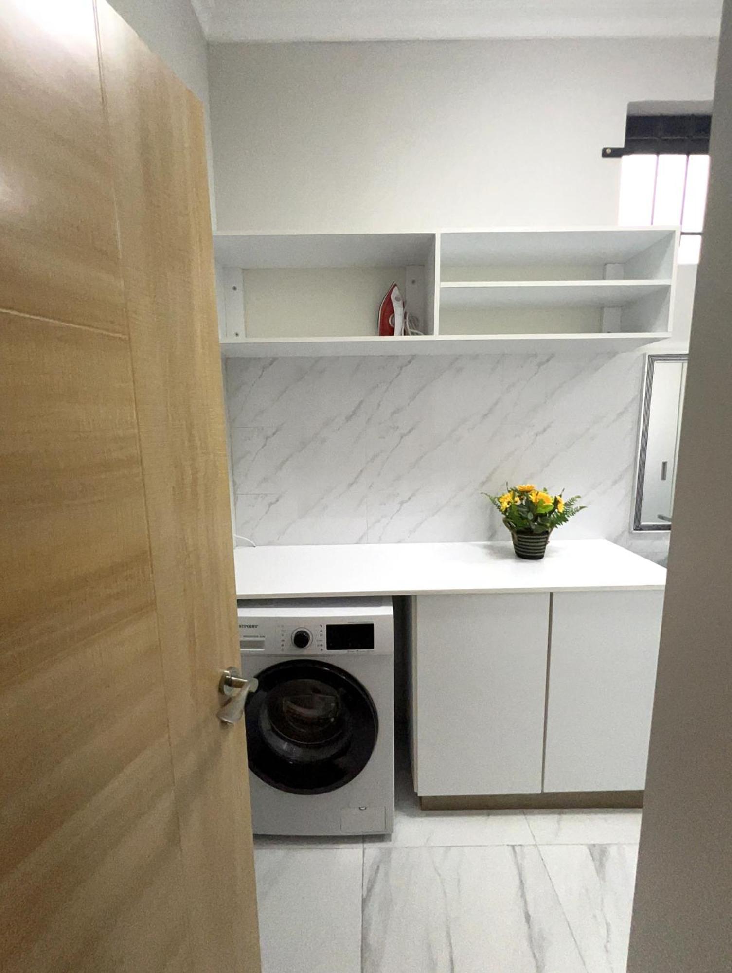 Newly Renovated Studio Apartment With Rooftop Pool, Few Steps To The Beach Flic-en-Flacq Dış mekan fotoğraf