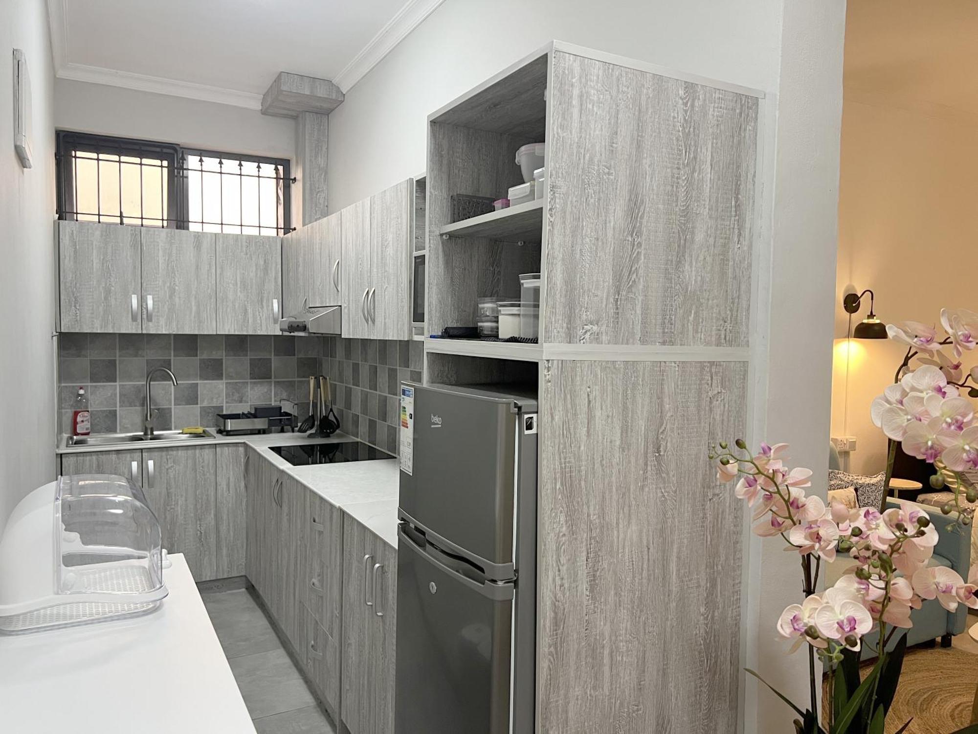 Newly Renovated Studio Apartment With Rooftop Pool, Few Steps To The Beach Flic-en-Flacq Dış mekan fotoğraf
